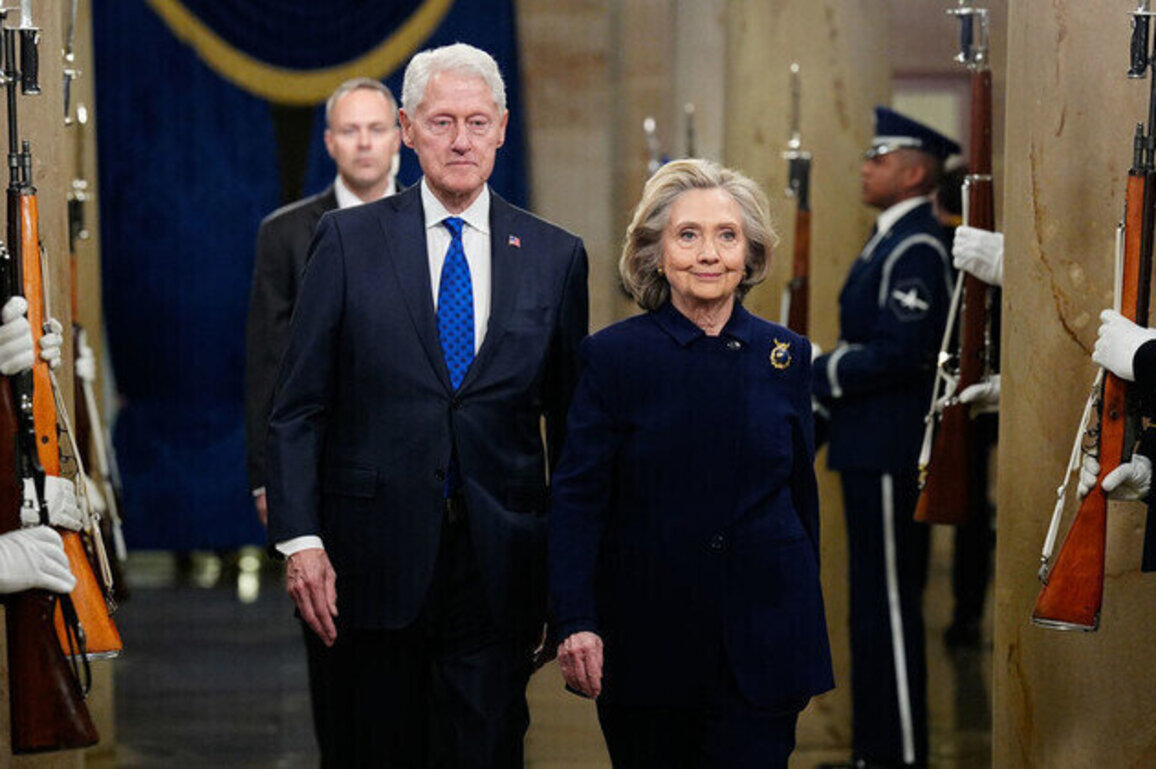 Clintons make U-turn on Epstein probe testimony
