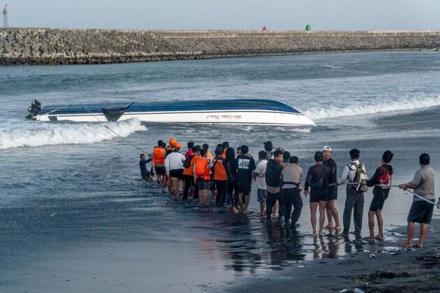 2 Chinese nationals confirmed dead in Bali fast boat capsizing accident
