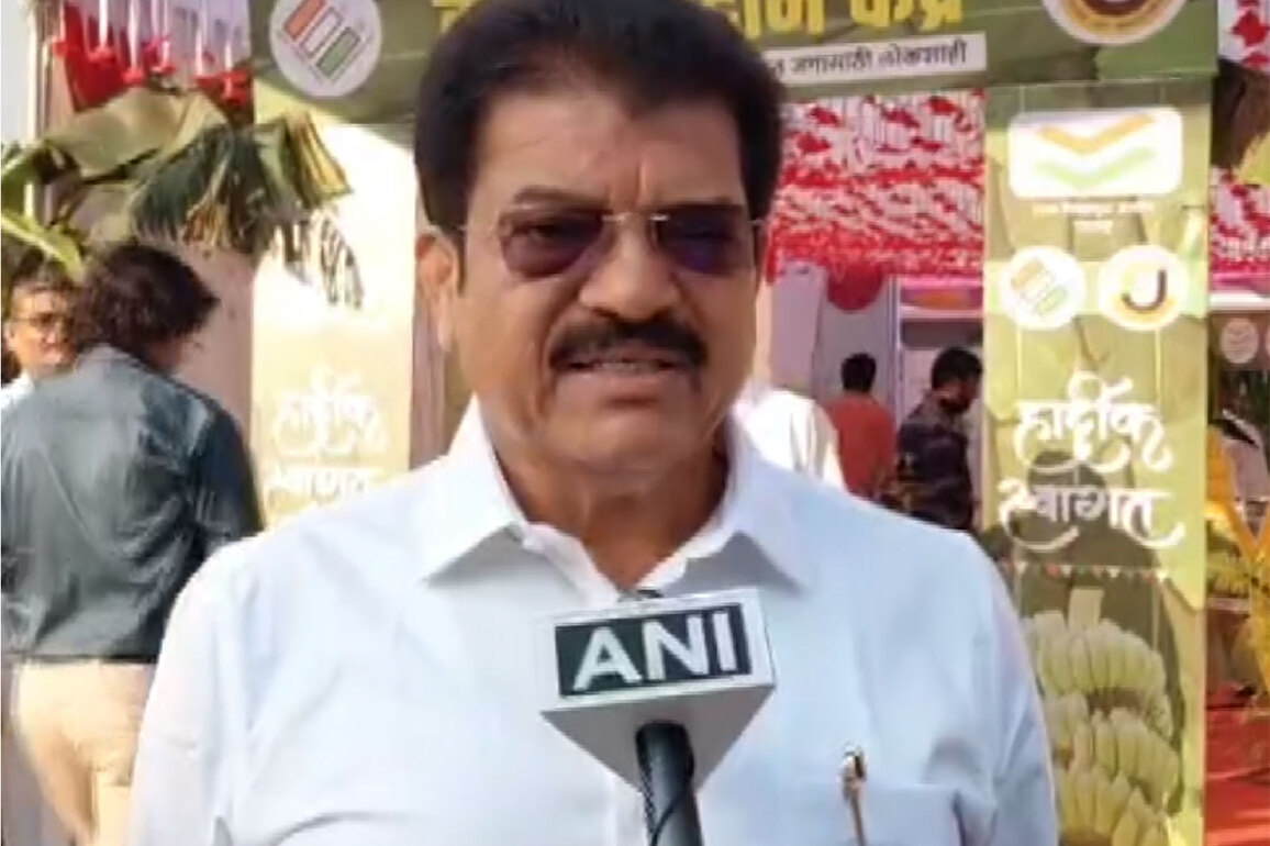 "Voted for development": BJP MLA Suresh Damu Bhole casts vote in Jalgaon