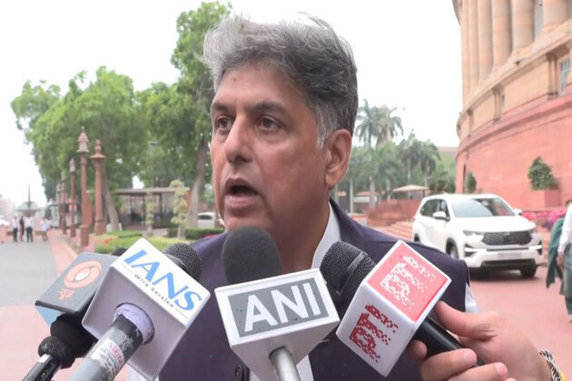"Hardeep Singh Puri's statement is as if he is taking money from his own pocket and giving it": Manish Tewari slams excise duty cut on petrol, diesel