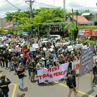 Demonstrasi besar-besaran di Indonesia: pentingnya menanggapi tuntutan rakyat