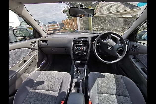 Toyota to fix rearview camera glitch in 394,000 US vehicles
