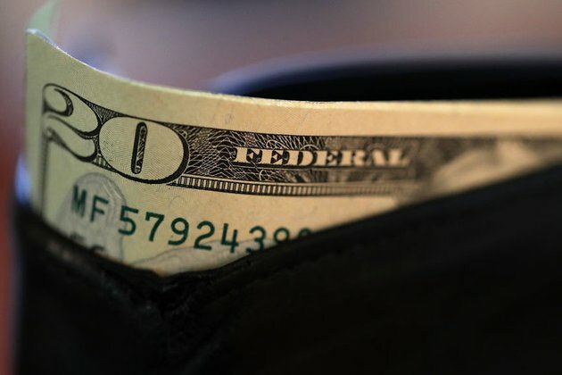 US debt surpasses $31 trillion