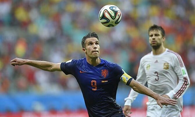 Van Persie demands Dutch focus after Spain romp Van Persie demands Dutch focus after Spain romp