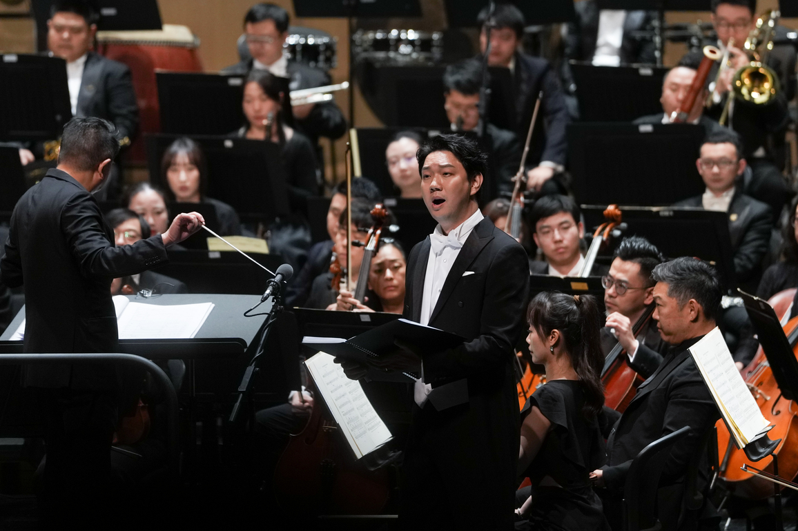 (ZhejiangPictorial) CHINA-ZHEJIANG-HANGZHOU-LIANGZHU FORUM-SYMPHONY CONCERT (CN)