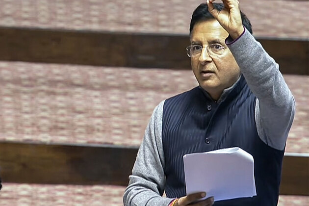 Centre's debt for 2024-25 at Rs 185.95 lakh Cr, Cong MP Randeep Surjewala says "Karznirbhar Bharat"