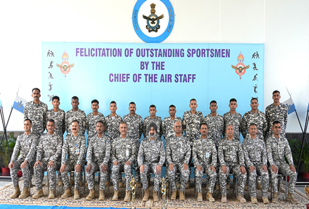 Chief of Air Staff felicitates outstanding sportsmen