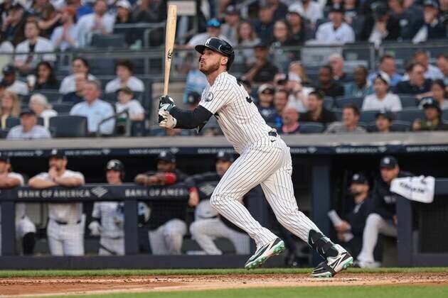Cody Bellinger, Yankees get hot in 8th to beat Red Sox