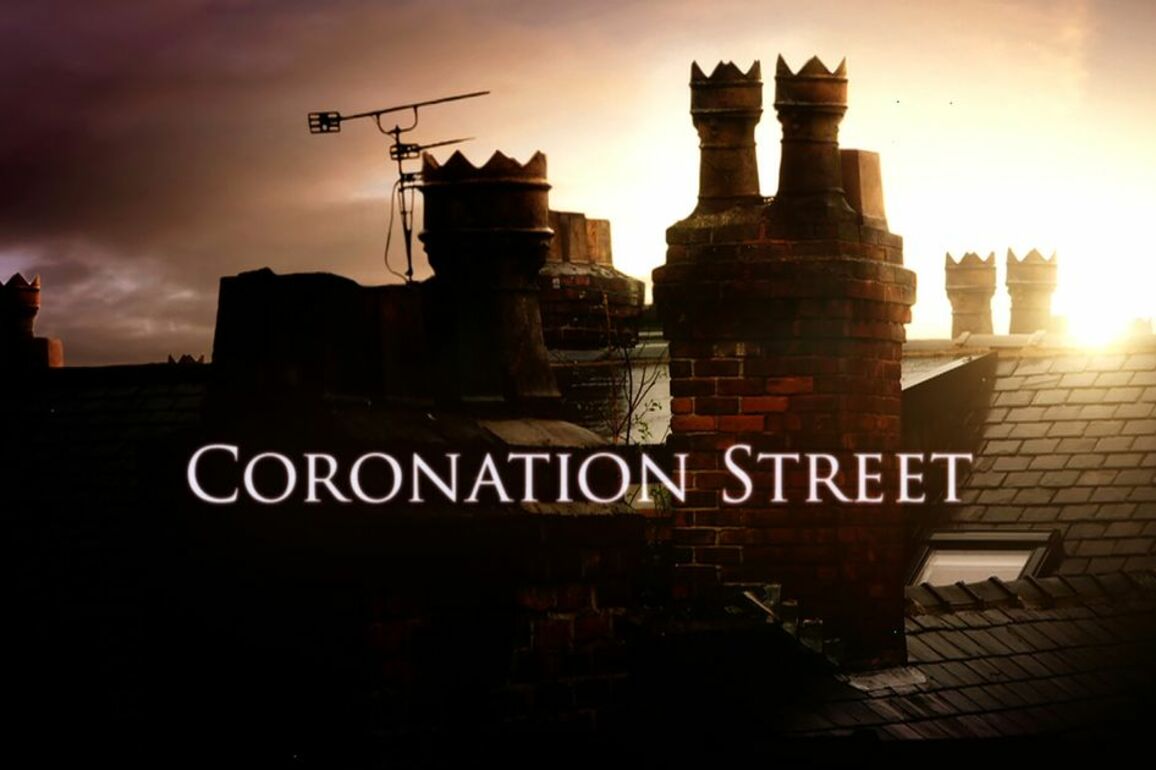 Coronation Street fan-favourite returns as unexpected romance 'sealed'