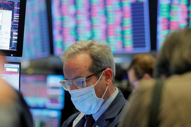 US, European Markets Continue Their Surge, but Asian Indexes Fall
