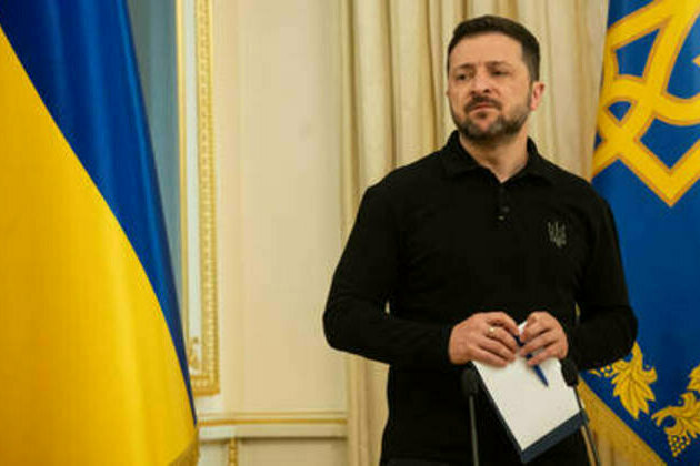 Zelensky acknowledges Ukraine can't retake Crimea militarily