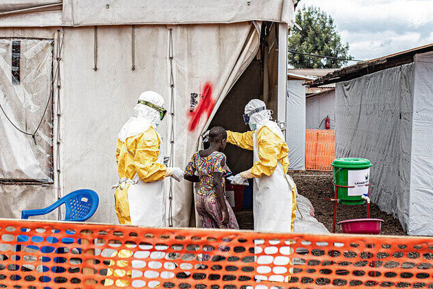 South Africa tightens Ebola defenses at borders