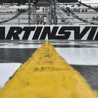 Championship chasers can't count on help at Martinsville