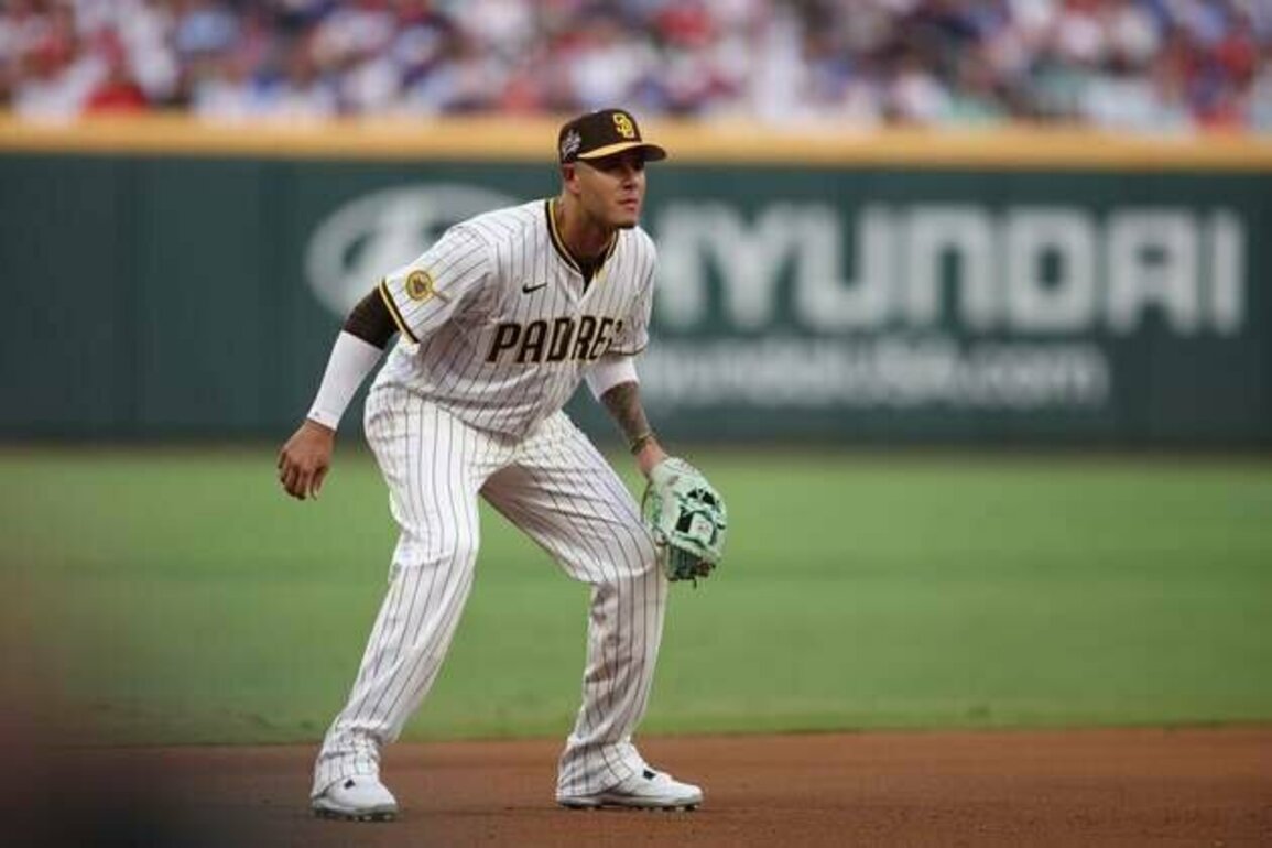Padres have eyes squared on playoff run as they visit Nationals