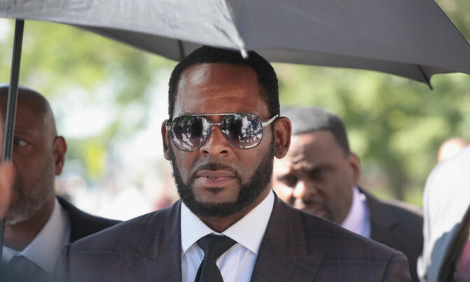 R. Kelly arrested R. Kelly arrested