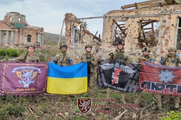 Live: Ukraine says breaks through Russian defence line near Bakhmut