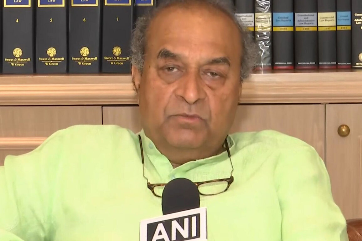 "It is an artificial crisis": Mukul Rohatgi says governor should have invited Vijay to form govt