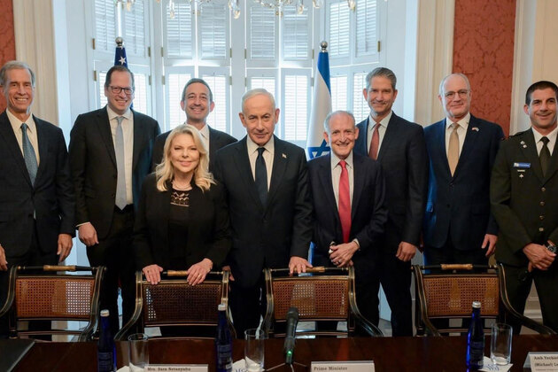 Netanyahu meets US lawmakers, AIPAC, Evangelical leaders at Blair House; thanks allies for "courageous" support