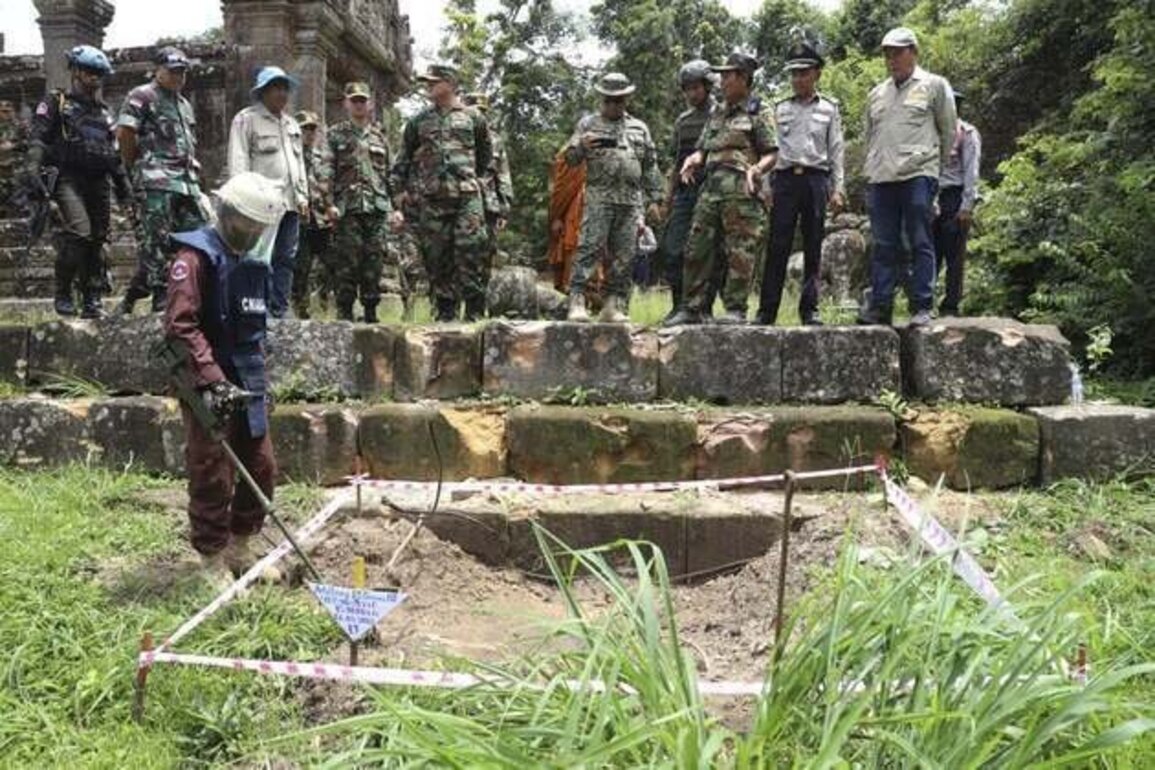 Alleged Cluster Munition Remnant Kills Cambodian Boy