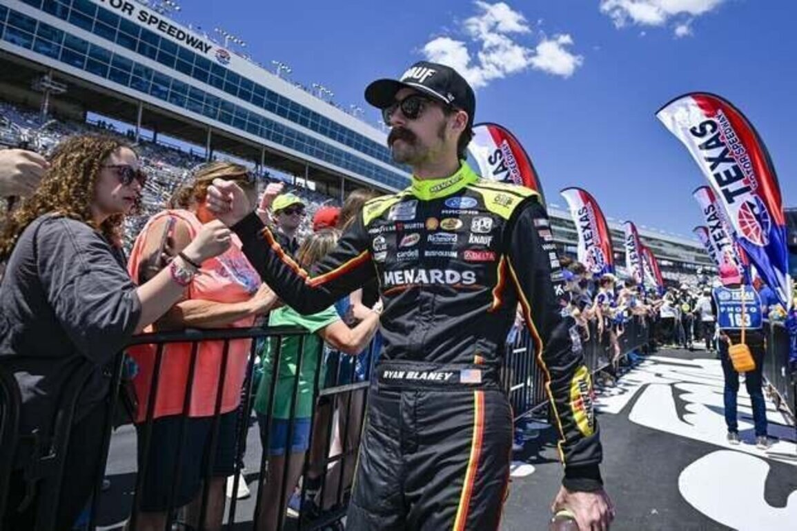 Ryan Blaney signs multi-year extension with Team Penske