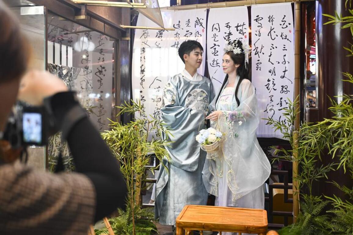Behind the Hanfu frenzy among international tourists in China