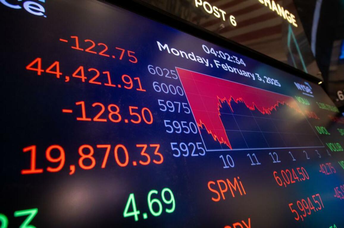 Interview: Trump's tariff policies would harm U.S. economy, says economist