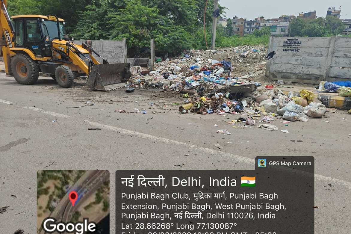 MCD West Zone conducts mega sanitation drive at Mahatma Gandhi Camp JJ Cluster along Punjabi Bagh