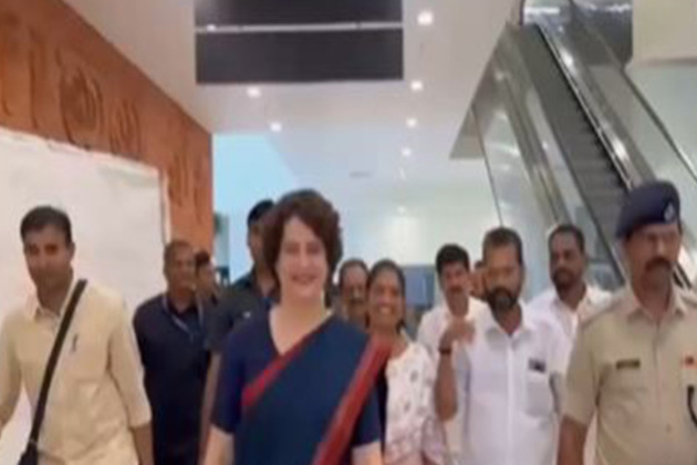 Congress MP Priyanka Gandhi Vadra arrives in Kannur, to inaugurate several projects