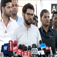 "Should be suspended...": Aaditya Thackeray criticises Sanjay Gaikwad over canteen video