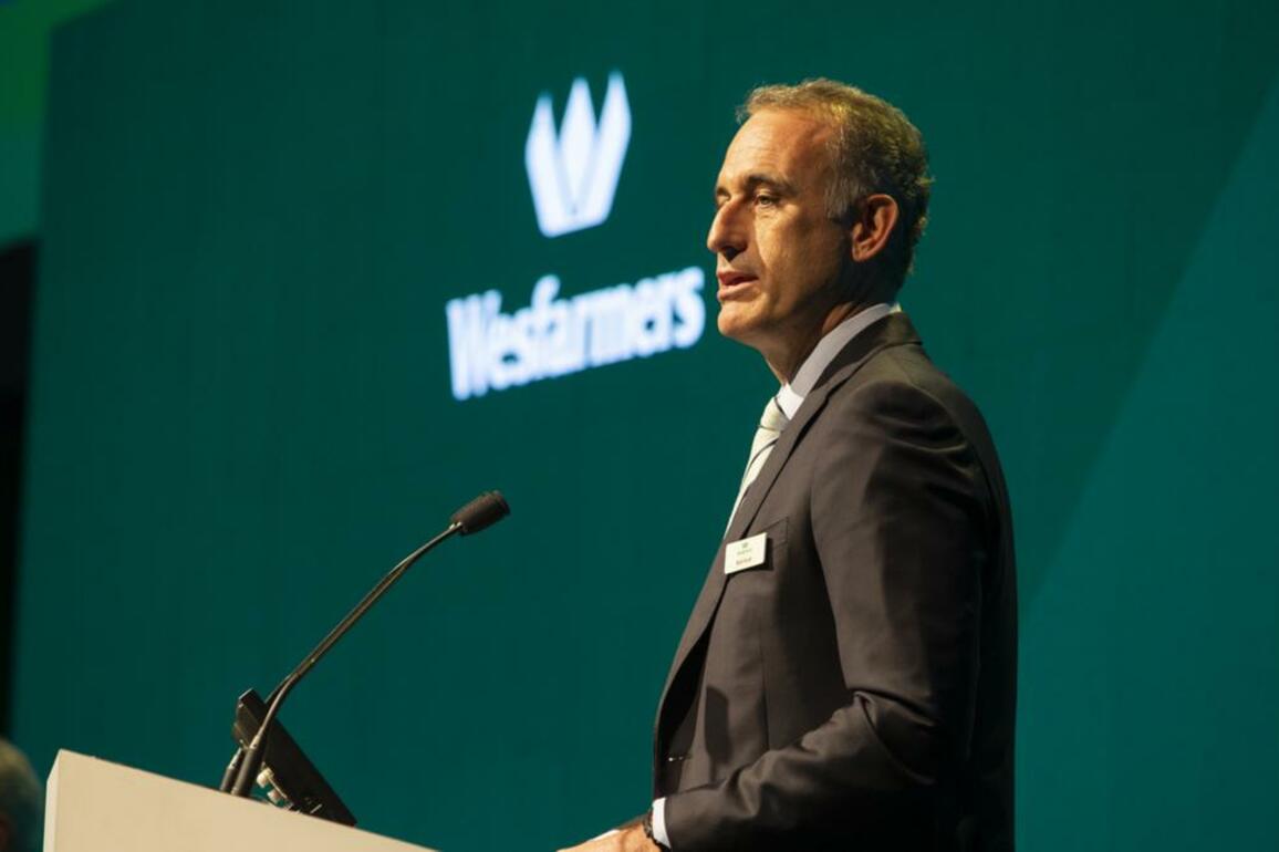 Wesfarmers shares hit a new peak ahead of Reserve Bank interest rate call
