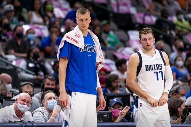 Mavericks' Luka Doncic, Kristaps Porzingis out vs. Grizzlies