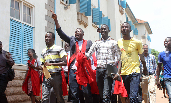 Makerere lecturers' strike enters day two Makerere lecturers' strike enters day two