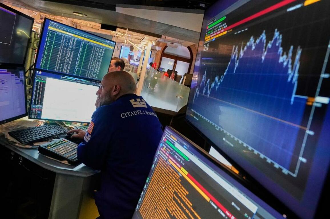 Wall Street's rally stalls as US stocks post their 1st loss in 4 days