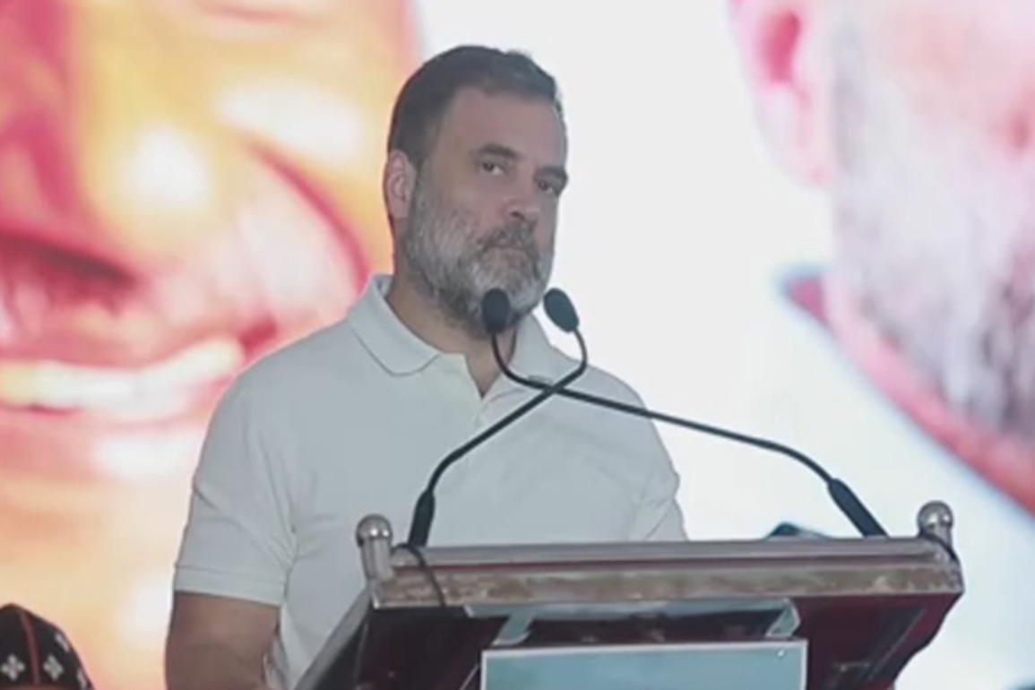 "Hounded by this government for last ten years," Congress's Rahul Gandhi backs Robert Vadra amid ED probe