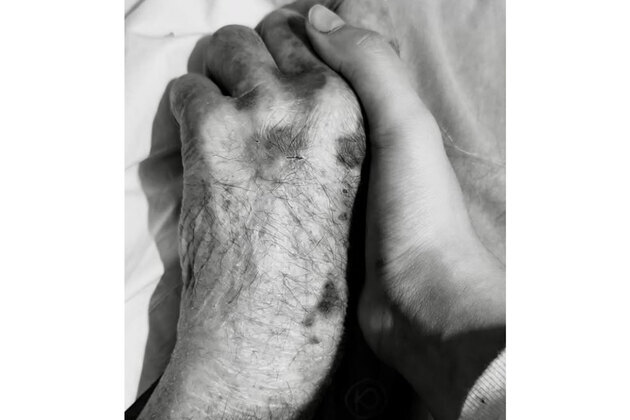 "I will carry your stories and tell them to the world": Aneet Padda mourns grandfather's demise