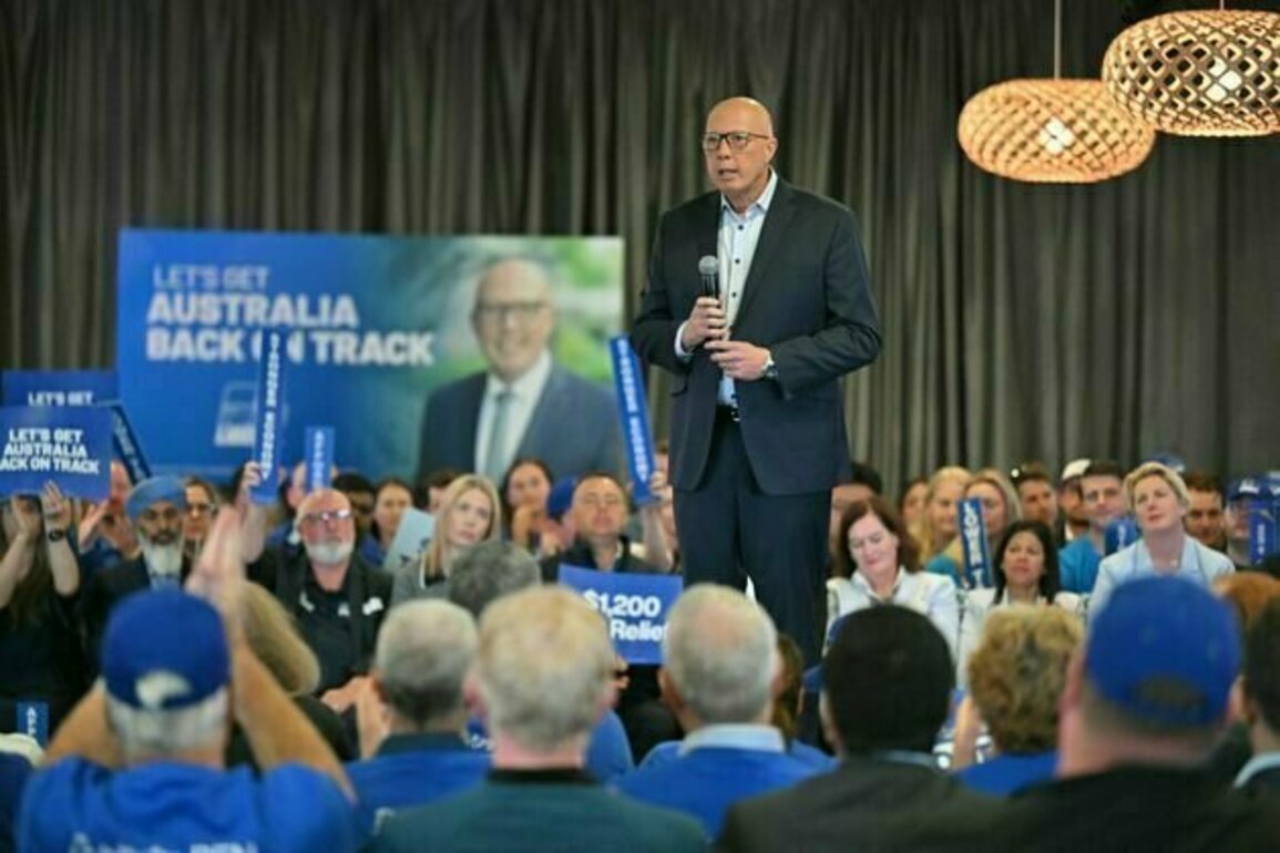 Peter Dutton calling the ABC and the Guardian 'hate media' rings alarm bells for democracy