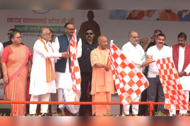 UP CM Yogi Adityanath flags off 'Run for Unity' campaign on National Unity Day