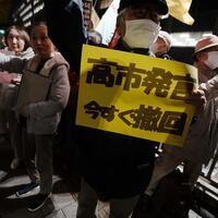 Column: From Nobusuke Kishi to Shinzo Abe to Sanae Takaichi: How Japanese militarism is staging a comeback