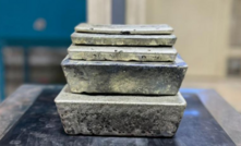 Two smelts on September 14 produced five gold doré bars totalling 700 ounces.