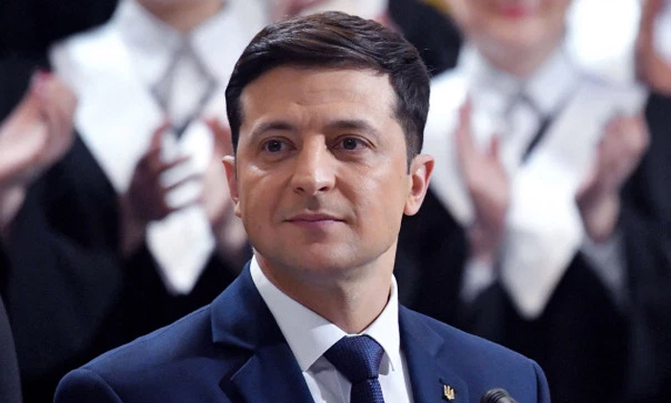 Ukraine comedian Zelensky wins presidency in landslide Ukraine comedian Zelensky wins presidency in landslide