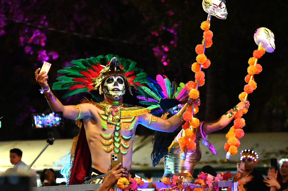 MEXICO-MEXICO CITY-PARADE-CATRINAS
