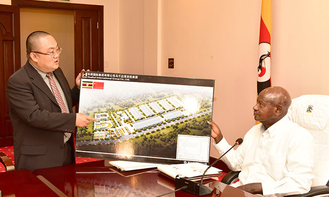 Museveni meets Chinese ceramics entrepreneurs Museveni meets Chinese ceramics entrepreneurs