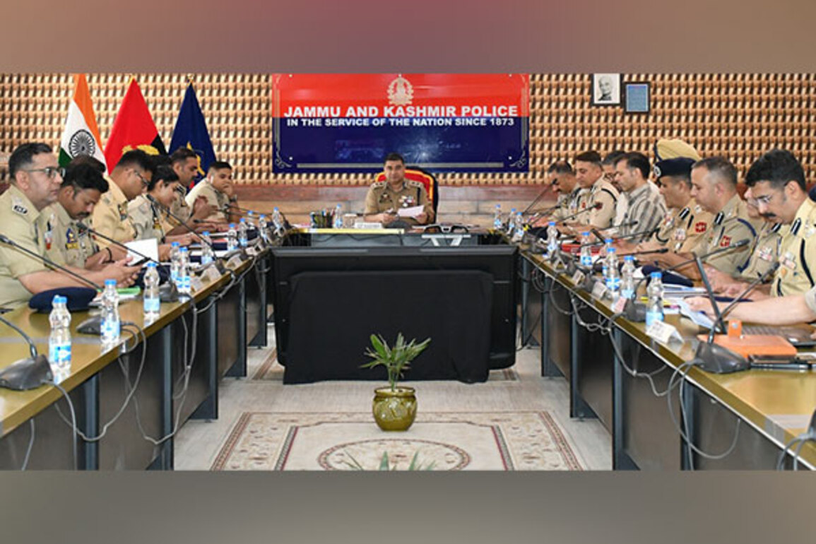 IGP Kashmir reviews security arrangements for SANJY 2025, Muharram