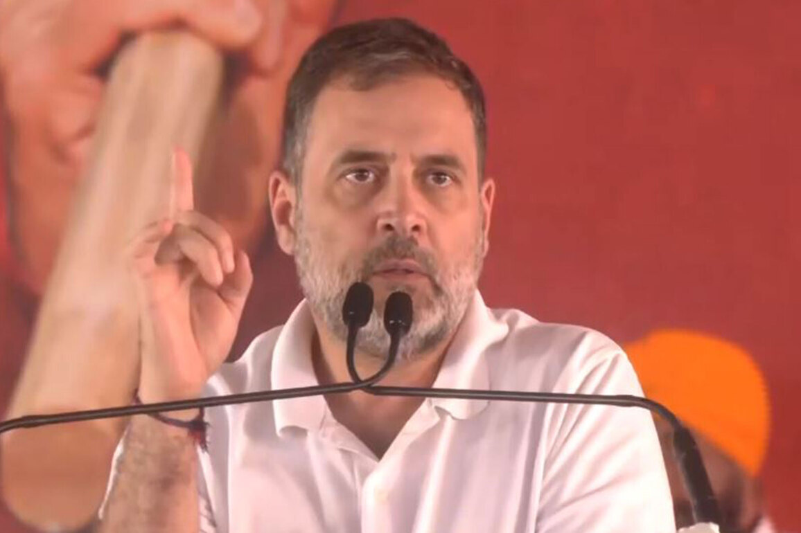 "Kharge and I will fix you": Rahul Gandhi warns Punjab Congress leaders to be "team players"