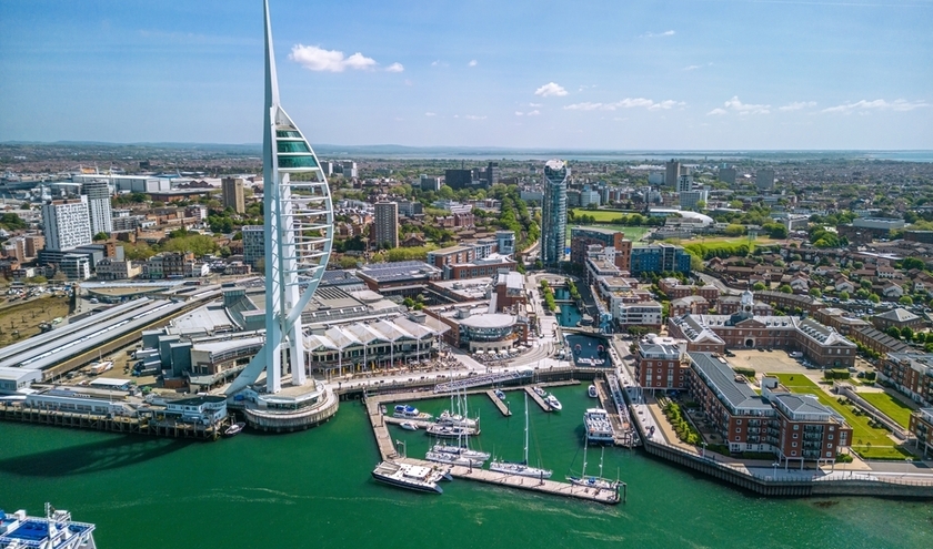 Portsmouth (c) Brookgardener / Shutterstock
