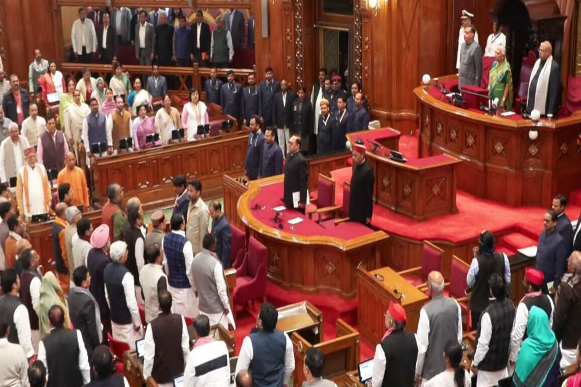 Budget session of Uttar Pradesh Assembly begins amid sloganeering by opposition MLAs