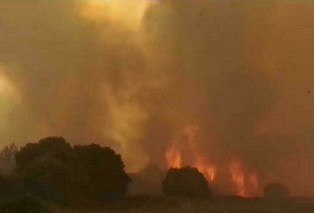 France provides aircraft help for fighting fires in Italy