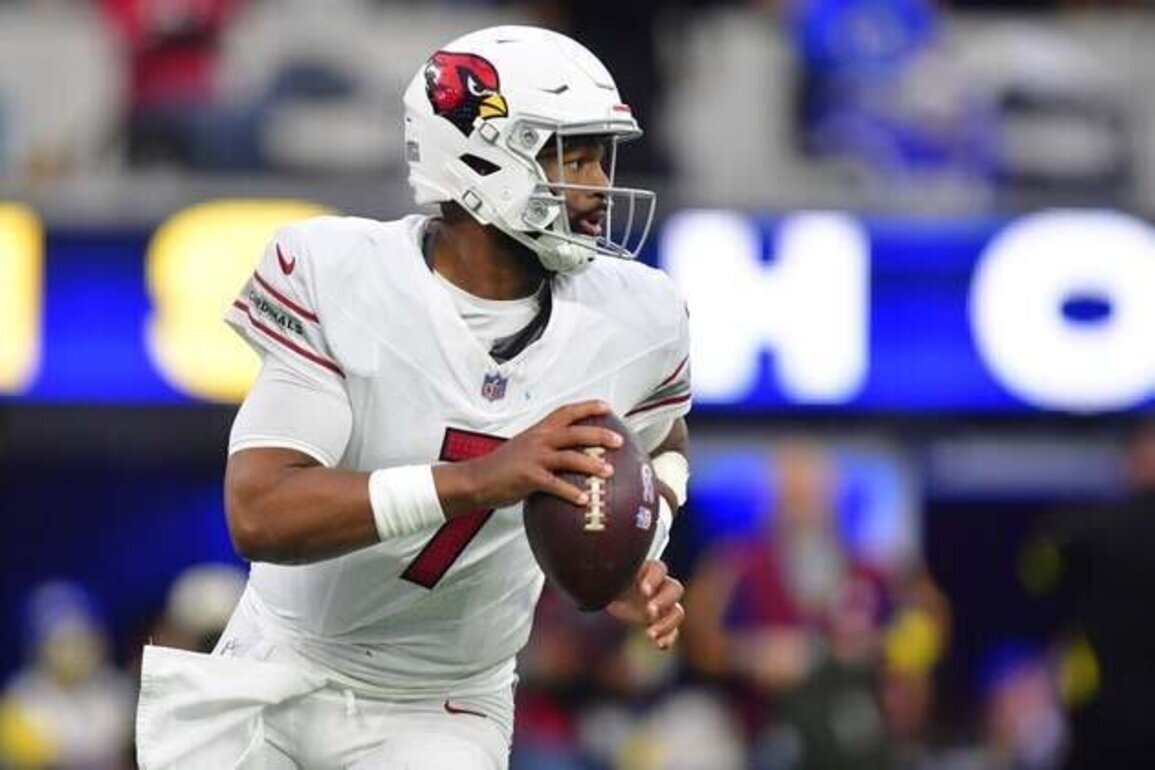 QB Jacoby Brissett skips Day 1 of Cardinals' voluntary OTAs