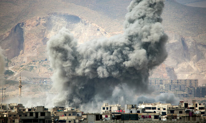 Strikes pound east Damascus after rebel assault Strikes pound east Damascus after rebel assault