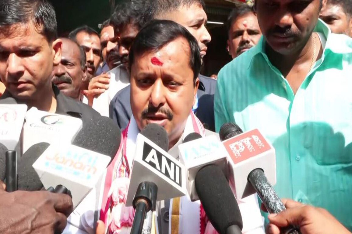 Tamil Nadu polls: BJP's Nitin Nabin meets NDA leaders in Thanjavur
